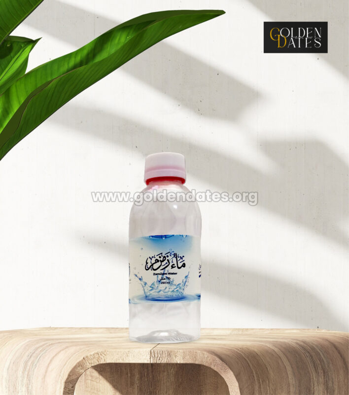 زجاجة ماء زمزم 250 مل 
zamzam water 250 ml bottle